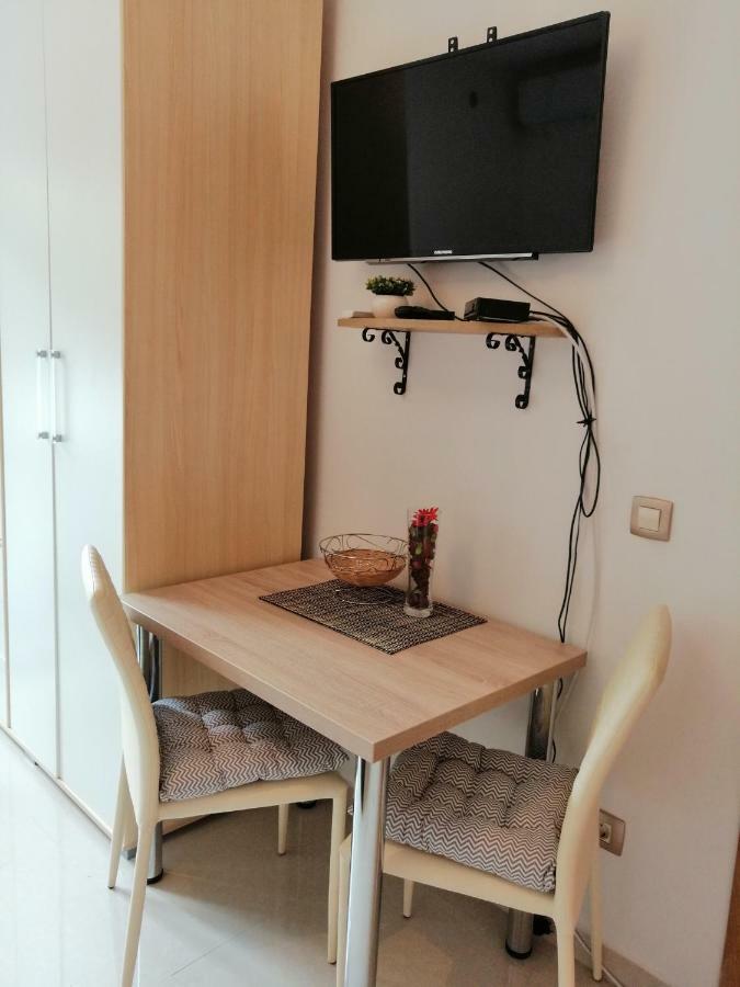 Studio Apartman Irena1 Bijela Exterior photo